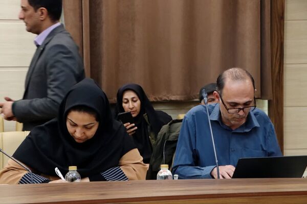نشست خبری مدیرکل راه و شهرسازی و مدیران دستگاه‌های متولی حمل و نقل یزد