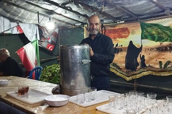 موکب سلسله الذهب  در شب صد و بیست و ششم