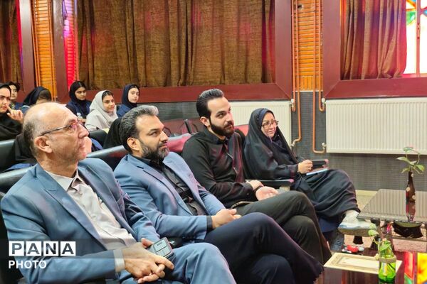 تبیین اهمیت رسانه در تربیت