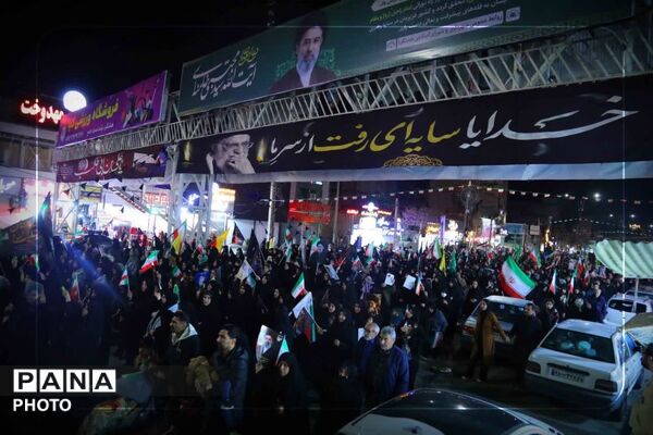 حضور مقتدر مردم ساوجبلاغ در نوزدهمین شب تجمع مردمی 