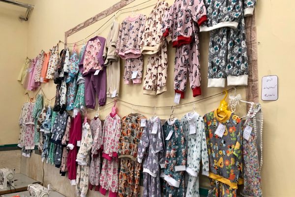 برپایی نمایشگاه آثار هنری دانش‌آموزان به مناسبت دهه فجر 