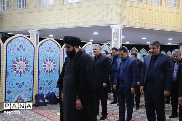 هم‌نوایی جامعه فرهنگیان تهران در سوگ رهبر شهید