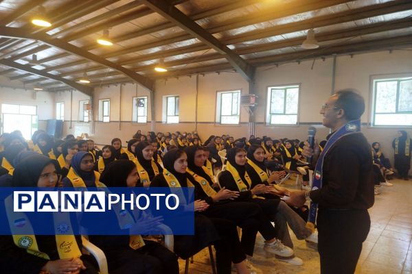 برگزاری اردوی تمشک در شهرستان فاروج 