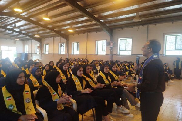برگزاری اردوی تمشک در شهرستان فاروج 