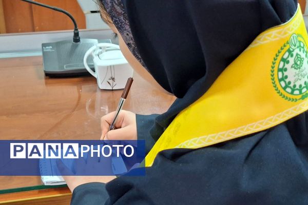 جلسه هم‌افزایی و توانمندسازی دانش‌آموزان جدیدالورود خبرگزاری پانا قرچک