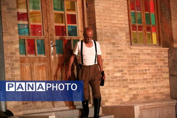 اجرای نمایش ضیافت کشتارگاه 