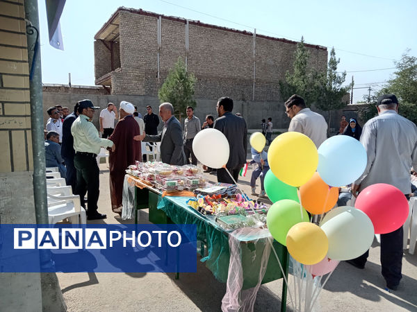 حضور مسئولان شهرستان جعفرآباد قم در دبستان حضرت زینب(س)