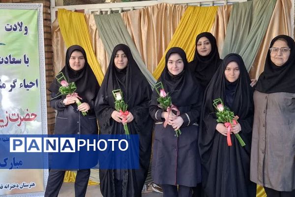 برگزاری جشن و تجلیل از مادران پرستار در مدرسه دکتر رزمی و قدس ناحیه دو شهرری 