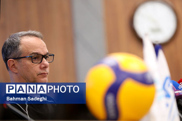 نشست خبری مربی تیم ملی والیبال
