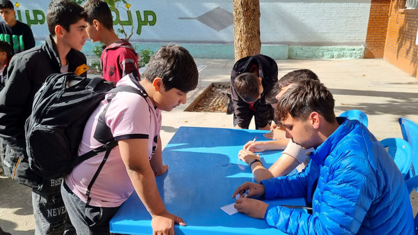 انتخابات شورای دانش‌آموزی در دبیرستان پژوهش آشخانه 