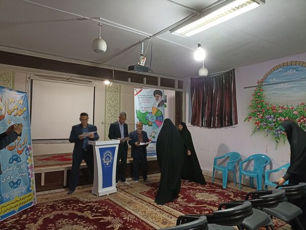 تجلیل از دبیر و اعضای قرارگاه طرح میدان ۱۴صفر۳