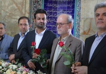  آیین گلباران آرامگاه شیخ اجل سعدی شیرازی

