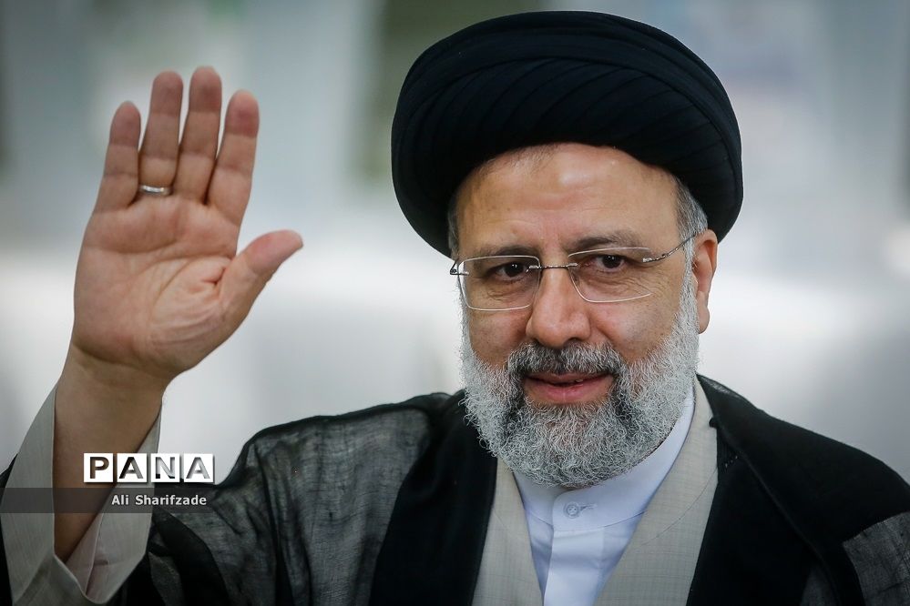 دولت سیزدهم موفق شد کشور را از رکود تورمی عبور دهد