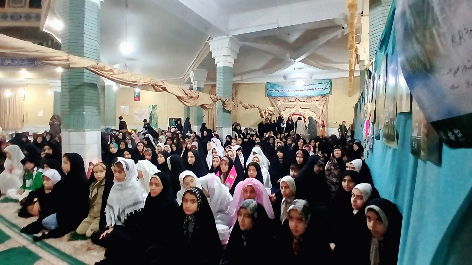 دختران باخرزی در خلوت اعتکاف با خدا