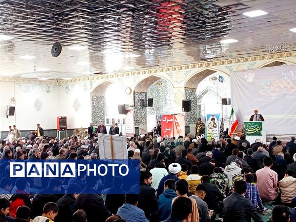 نماز جمعه در کاشمر