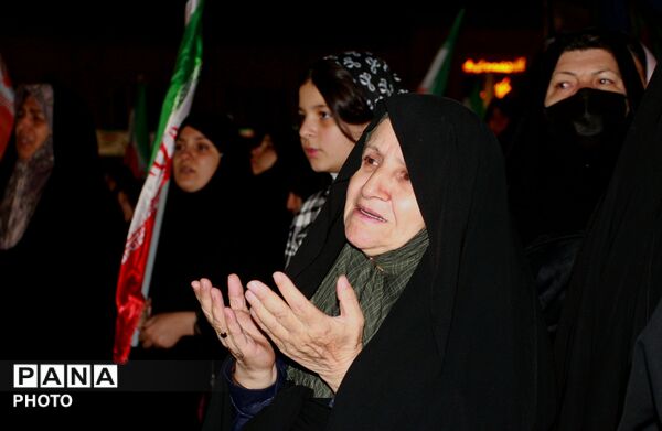 جشن میلاد حضرت معصومه (س) و روز دختر در سبزه میدان زنجان
