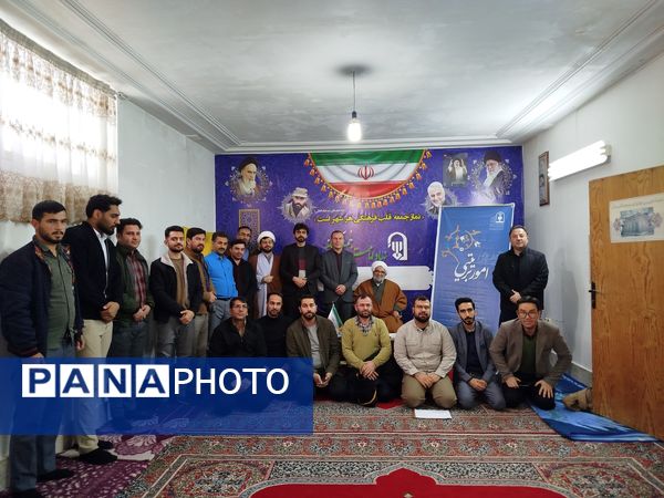 دیدار مدیر آموزش و پرورش آشخانه با امام جمعه این شهر