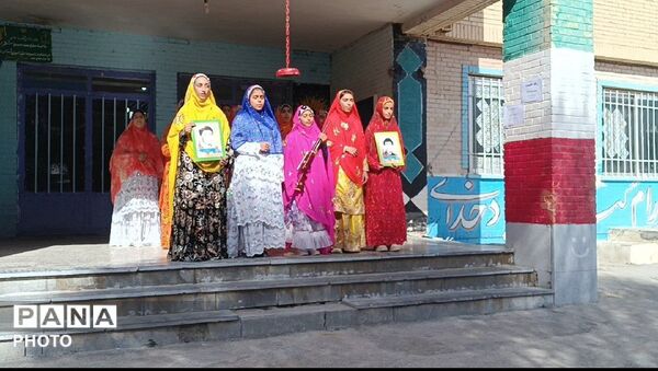 کاشت نهال در مدرسه خدیجه کبری شلمزار