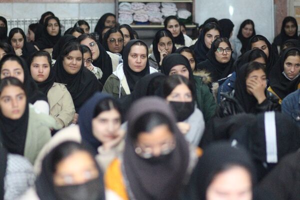 برگزاری کارگاه آسیب‌های اجتماعی در هنرستان ثمین 