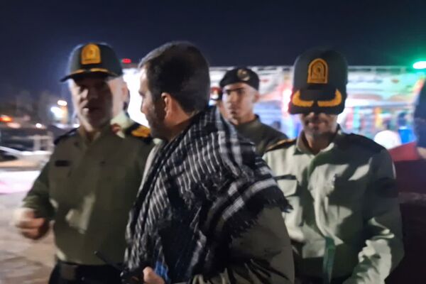 بازدید از نمایشگاه اسوه به‌مناسبت هفته دفاع مقدس در شیراز
