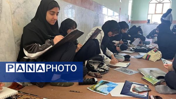مسابقات فرهنگی‌ هنری با استقبال هنرمندان و دانش‌آموزان برگزار شد