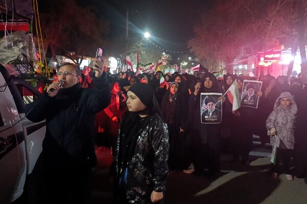 حضور با شکوه مردم آشخانه در هشتمین شب عزاداری رهبر معظم انقلاب