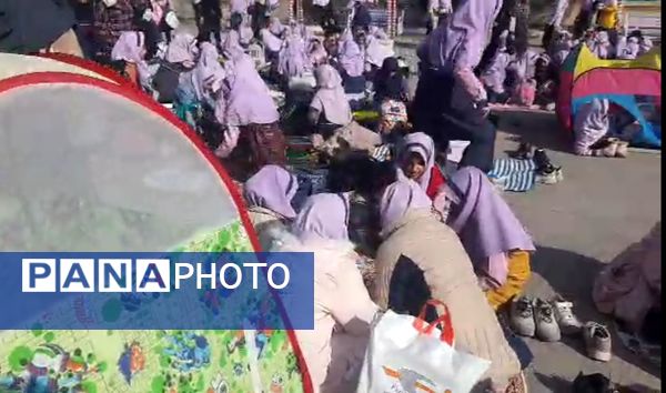 برگزاری اردوی درون مدرسه‌ای و جشنواره غذا در دبستان شاهد تحقیقی ناحیه ۶