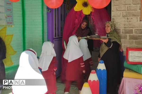 زنگِ مهر در بهارستان دو؛ از فرشته‌ها تا شکوفه‌ها