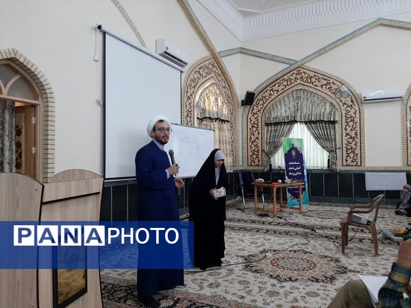 دوره آموزشی تربیت رسانه‌ای کودک در زیارتگاه شهید مدرس(ره)