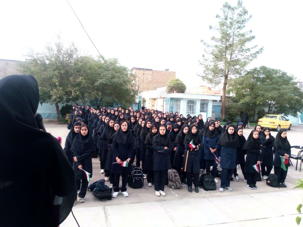 نواختن زنگ مهر و زنگ نماز و ایثار و شهادت در دبیرستان فاطمیه