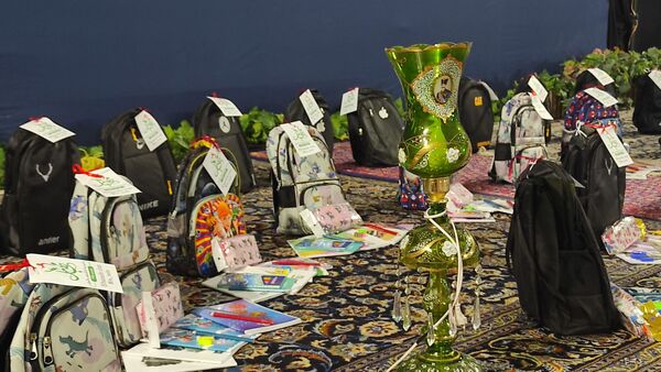 اهدای ۳ هزار بسته تحصیلی به دانش‌آموزان یتیم و نیازمند