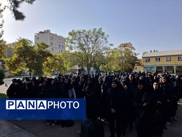 زنگ مهر در دبیرستان شاهد تقوا پیشگان ناحیه ۴ مشهد نواخته شد