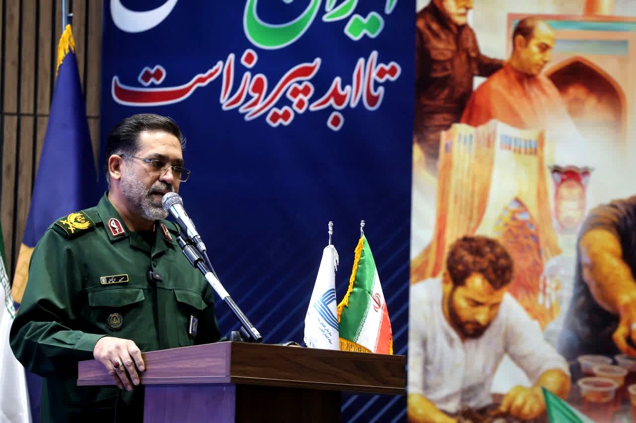 فعالان فضای مجازی، ستون‌های جبهه تبیین هستند