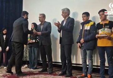 آیین تجلیل از برگزیدگان جشنواره کارینوی سال قبل در کانون لقمان کاشمر