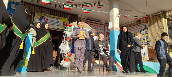 طرح‌ملی‌لاله‌های‌روشن و یادواره شهدای دانش آموز در مدرسه هیات امنایی فرهنگ و  مدرسه شهید رجایی شهرستان قدس