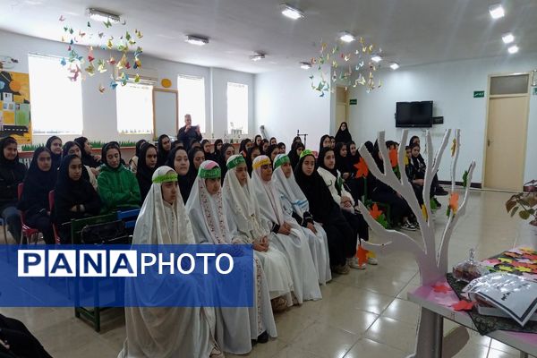 بازدید دانش‌آموزان از کانون پرورش فکری کودکان و نوجوانان