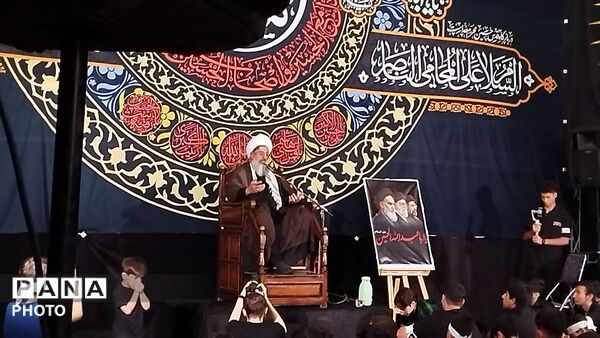 عشق و ارادت نوجوانان شهر هشتگرد به اباعبدالله الحسین(ع)