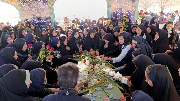 مراسم تشییع شهید گمنام در شهر سفیددشت 