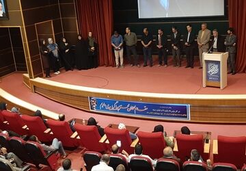 جلسه انجمن اولیا و مربیان در دبیرستان هاجر بیرجند