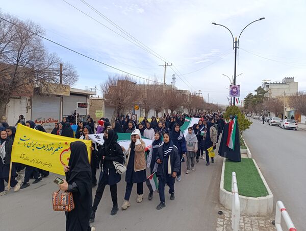 راهپیمایی ۲۲ بهمن در مشهدمرغاب