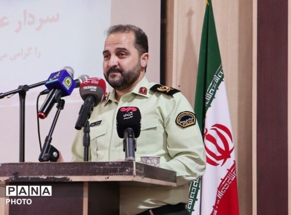 تکریم و معارفه در فرماندهی انتظامی شهرستان بهارستان