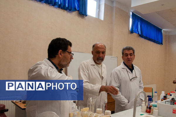 کارگاه استانی"طراحی آزمایش‌های جذاب و کاربردی" ویژه دبیران شیمی 