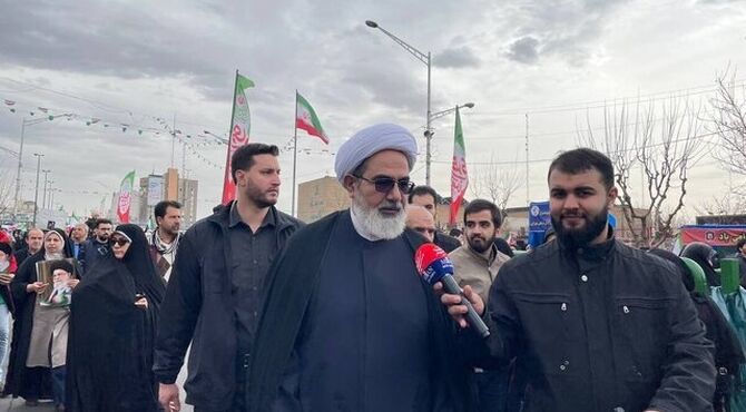 ملت آماده جانفشانی در برابر دشمن است