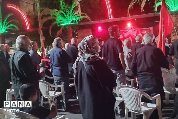  تهران سیاهپوش در شام غریبان رهبر شهید