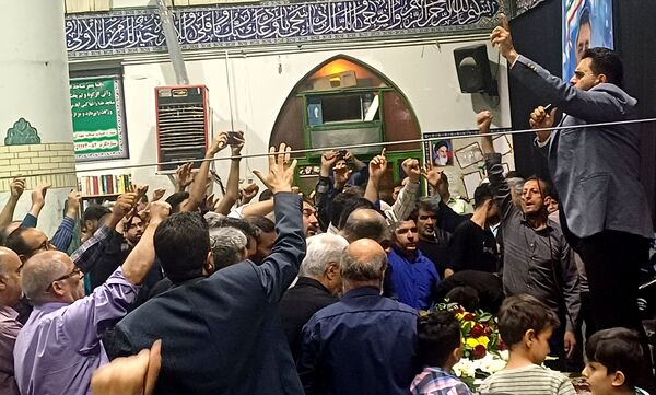 مراسم وداع با پیکر شهید مدافع وطن در شهرستان کوهپایه 