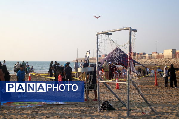 جشنواره بازی و ورزش های همگانی در ساحل بوشهر
