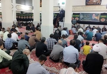 سوگواری مردم و مسئولین پارسیان برای شهید جمهور
