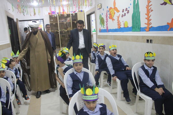 جشن شکوفه ها در دبستان فرهنگ بوشهر