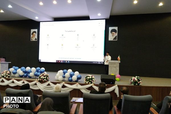 تقدیر از برگزیدگان استانی و منطقه‌‌ای مسابقات علمی پژوهشی 