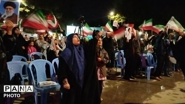 اجتماع بیعت با رهبر معظم انقلاب اسلامی در امامزاده محروق 
